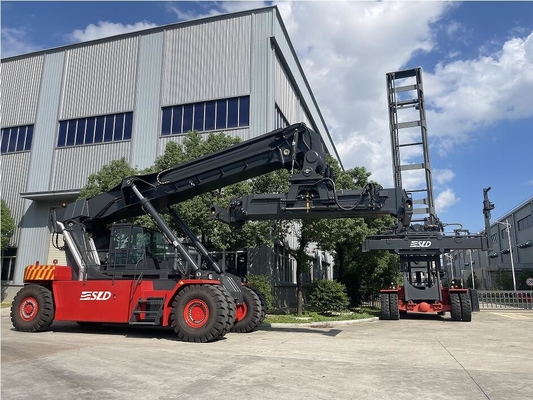 20ft و 40ft حاوية الشحن مع محرك كومينز ZF 5WG261 ناقل نقل