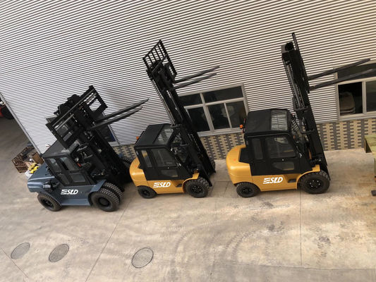 6000mm الصاري 4 اتجاهات 3 طن شاحنة ديزل