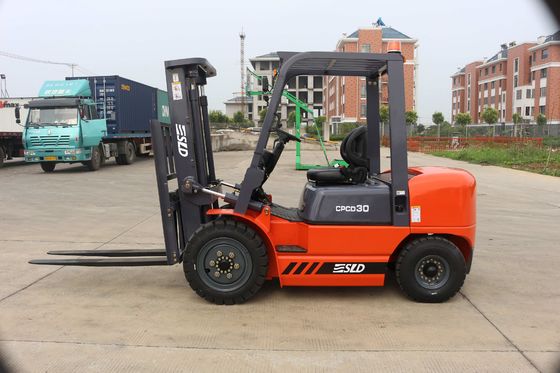 FD30 3000kgs ديزل رافعة شوكية مجهزة بمحرك ايسوزو / ميتسوبيشي